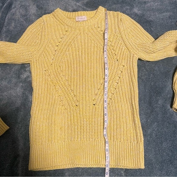 Lucky Brand Light Yellow Cable‎ Knit Sweater size Medium - Picture 7 of 8